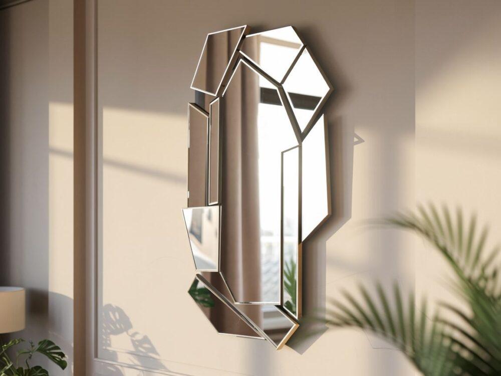 lustro o nietypowym kształcie