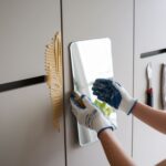 nowoczesna szafa z lustrem